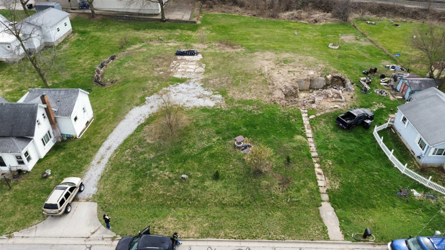 Listing Image 4