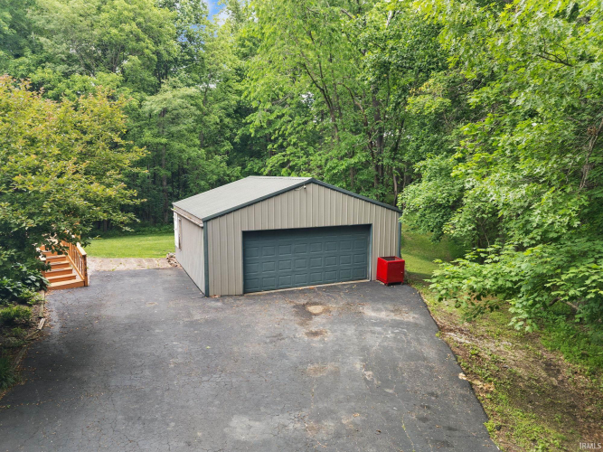 Listing Image 36