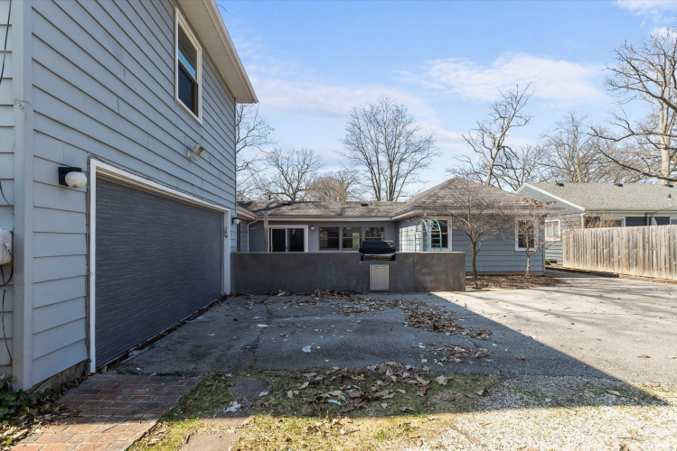 Listing Image 32