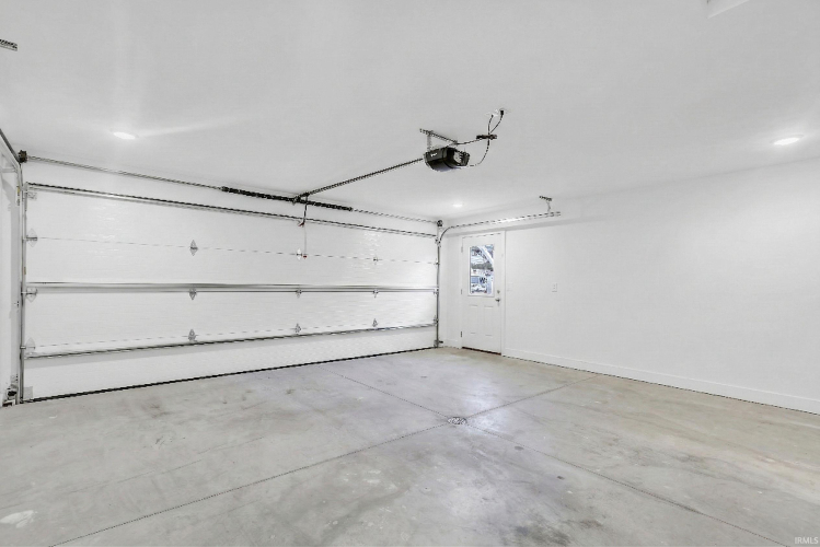Listing Image 30