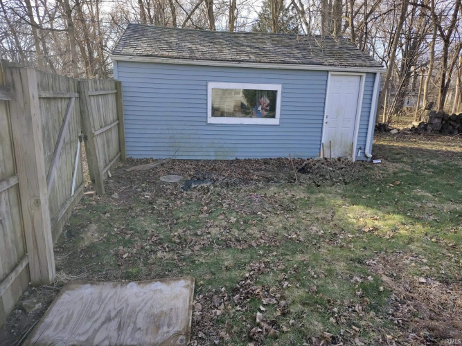 Listing Image 10