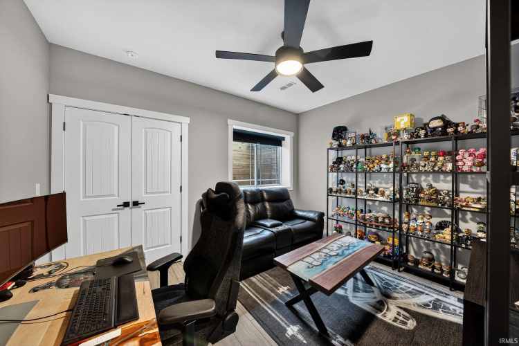 Listing Image 30