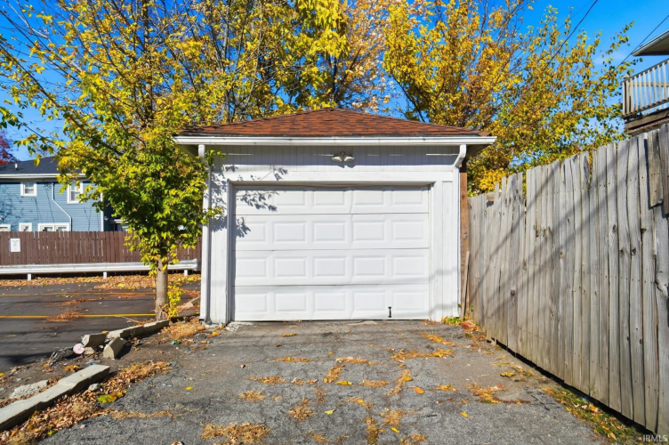 Listing Image 31