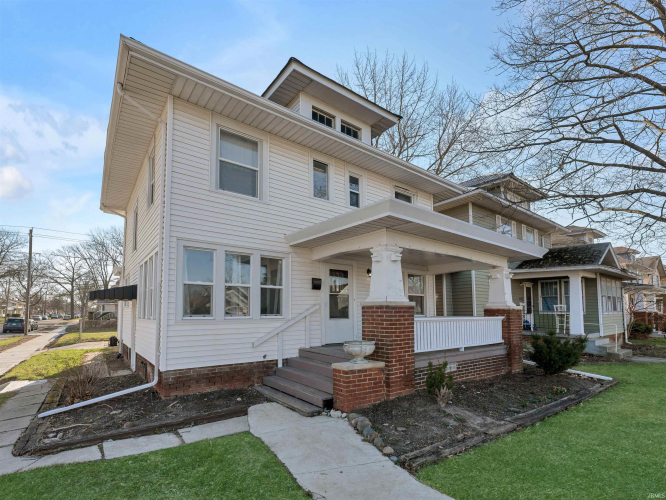 Listing Image 6