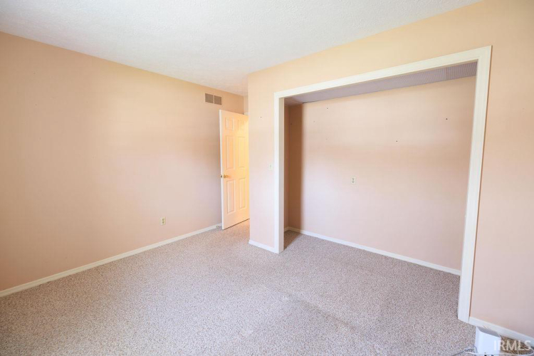 Listing Image 30