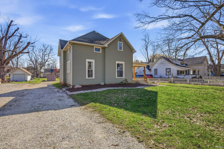 Listing Image 3