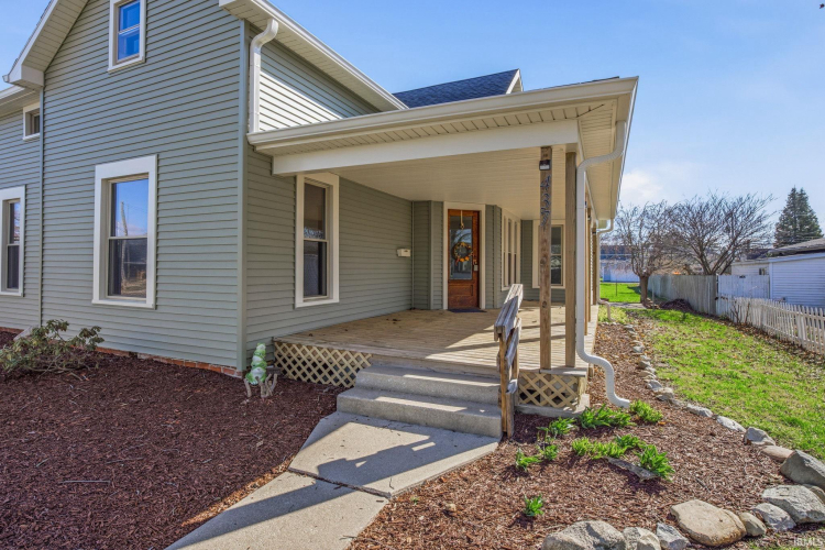 Listing Image 5