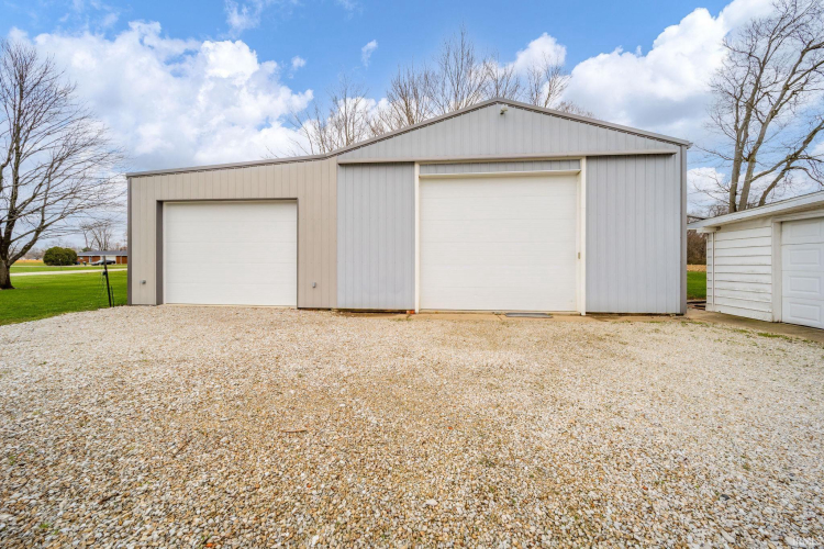 Listing Image 28