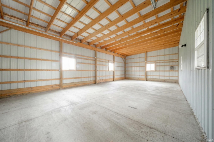 Listing Image 32