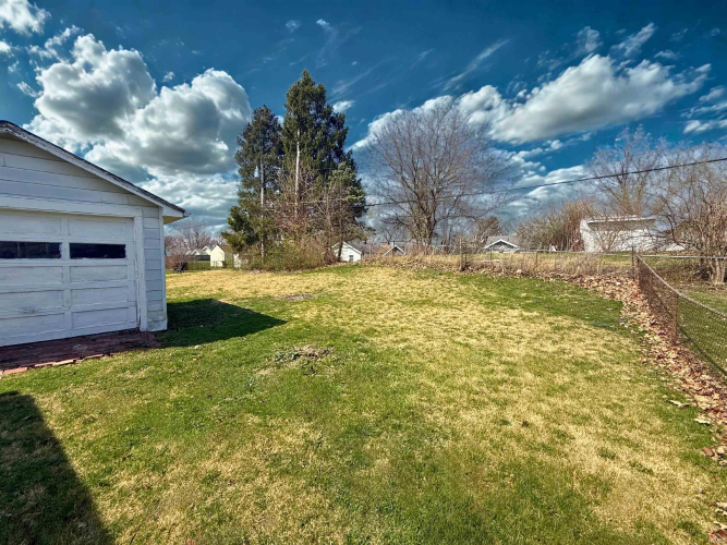 Listing Image 8