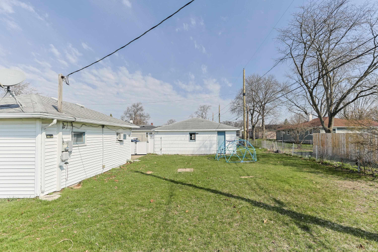 Listing Image 33