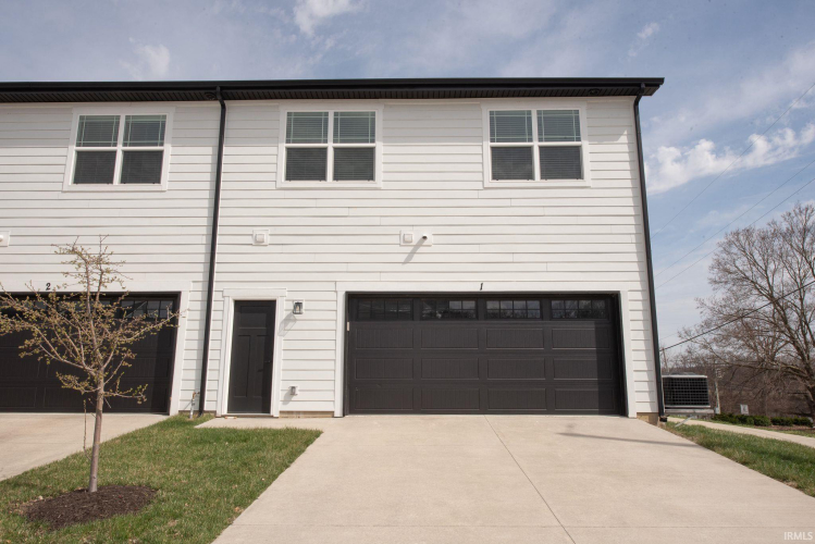 Listing Image 25