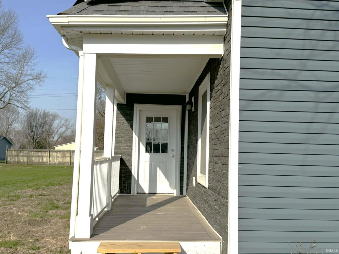 Listing Image 3