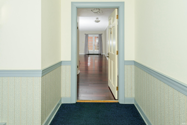 Listing Image 30