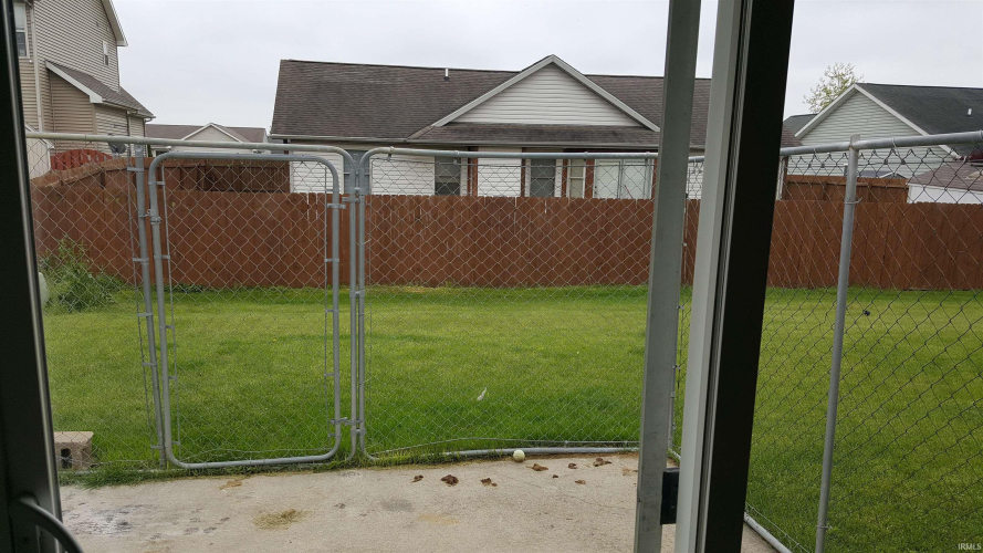 Listing Image 11