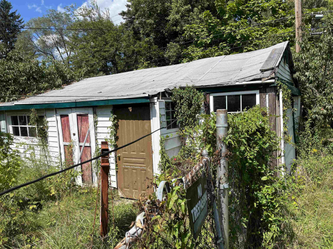 Listing Image 21