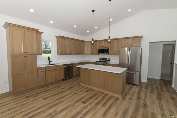 Listing Image 13