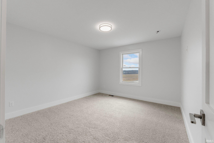 Listing Image 24