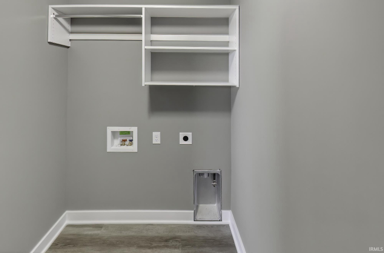 Listing Image 22