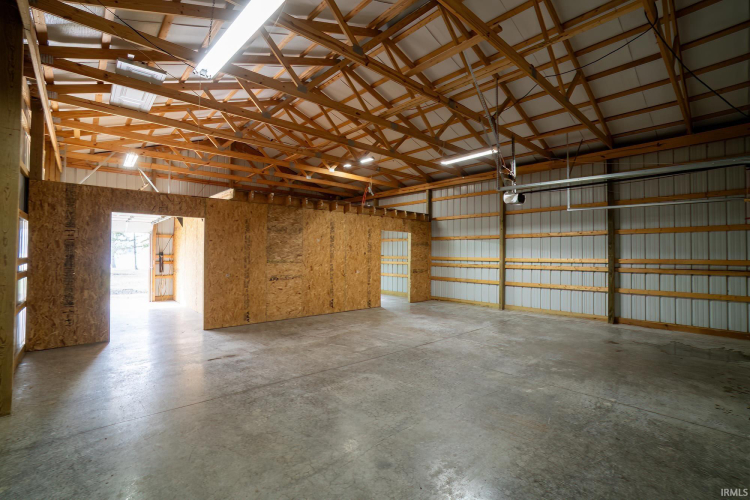 Listing Image 28