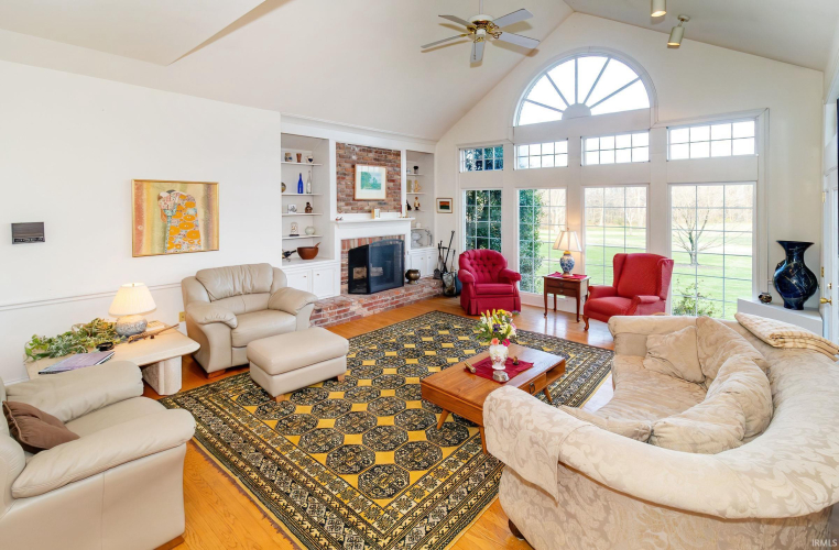 Listing Image 14