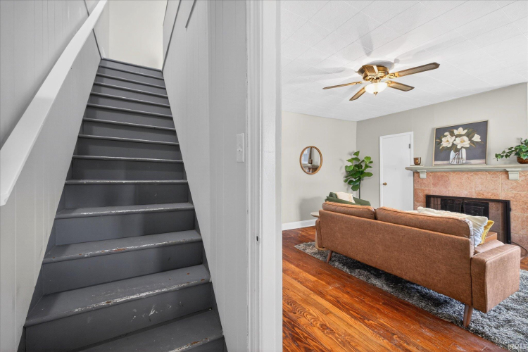 Listing Image 16