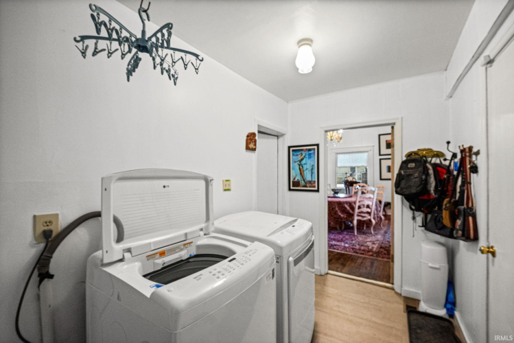 Listing Image 23