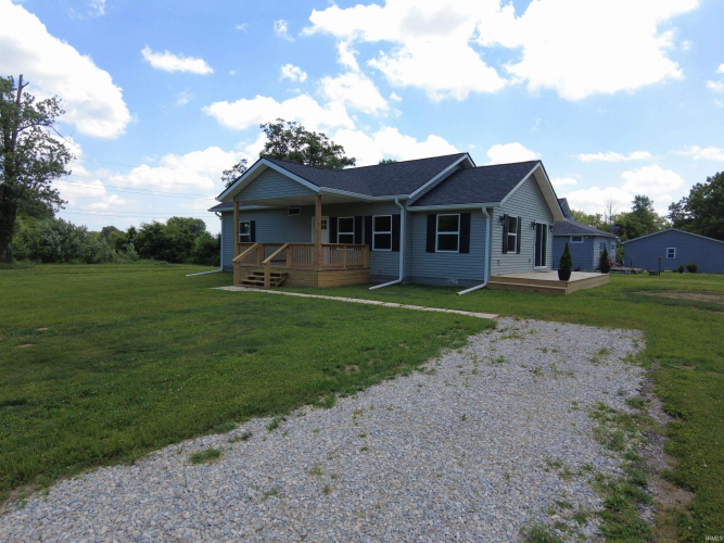 Listing Image 4