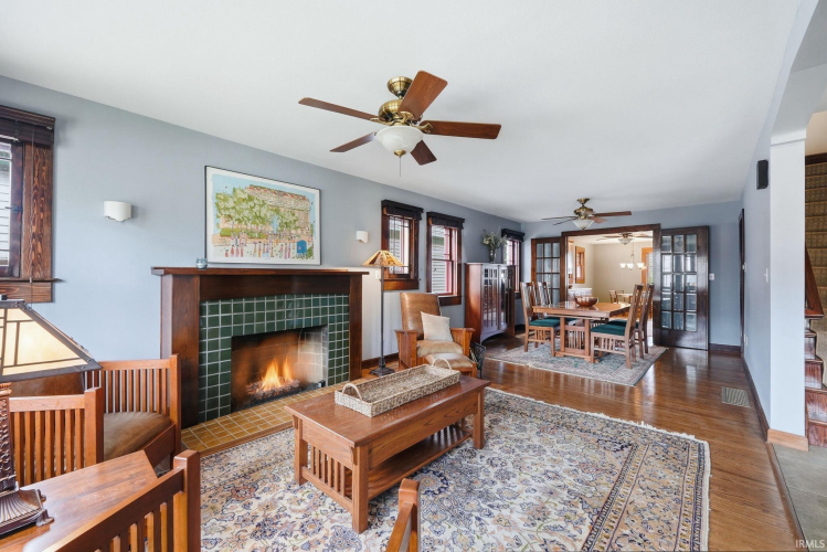 Listing Image 6
