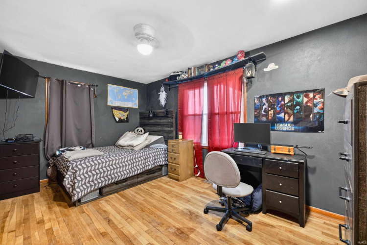 Listing Image 14