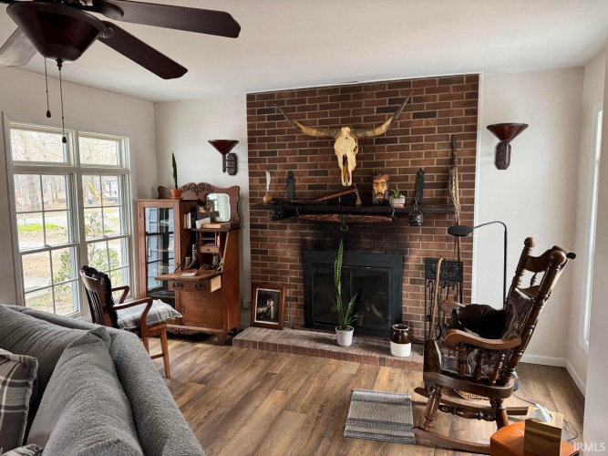 Listing Image 7
