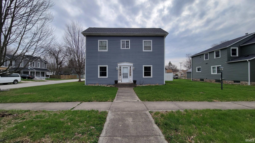 Listing Image 4