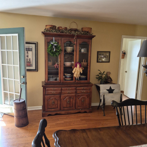 Listing Image 19
