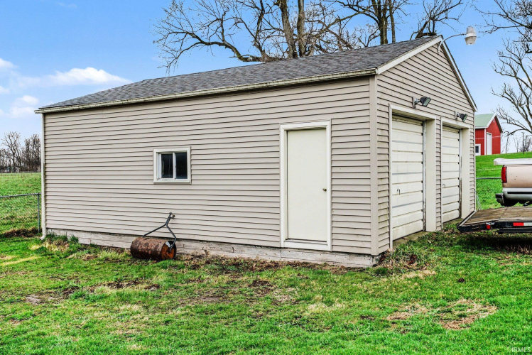 Listing Image 13