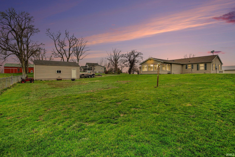 Listing Image 14