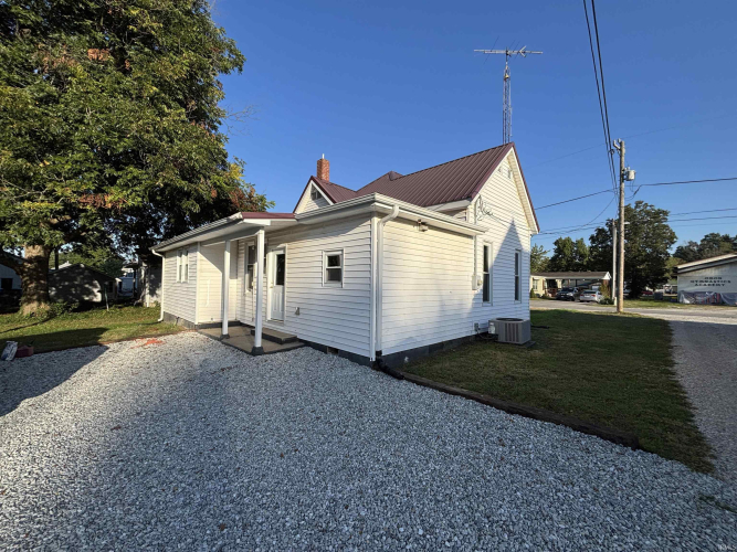 Listing Image 3