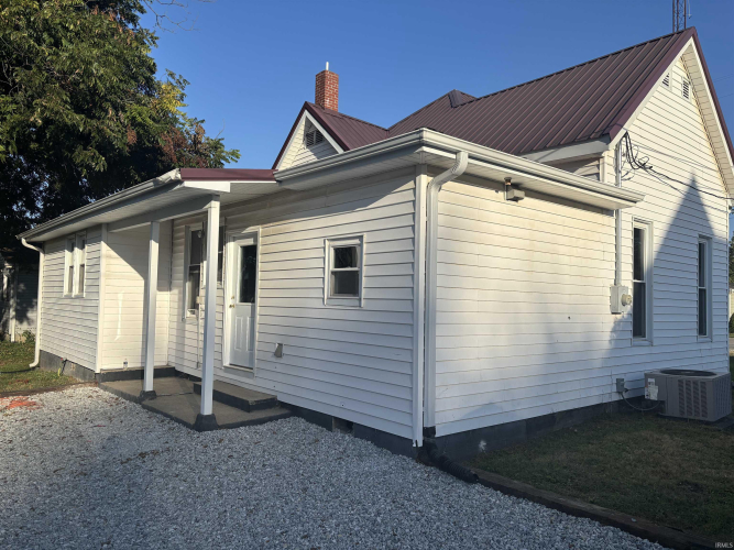 Listing Image 4