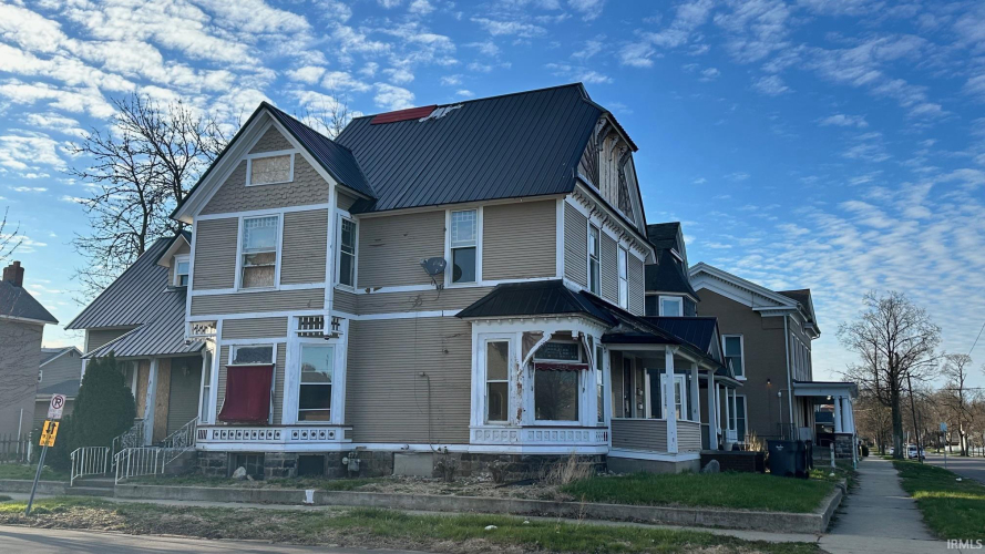 Listing Image 3