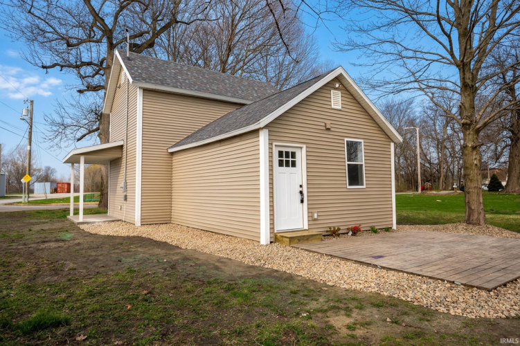 Listing Image 20