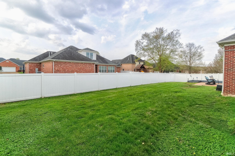 Listing Image 33