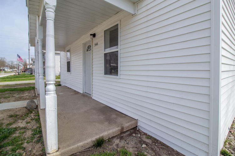 Listing Image 3