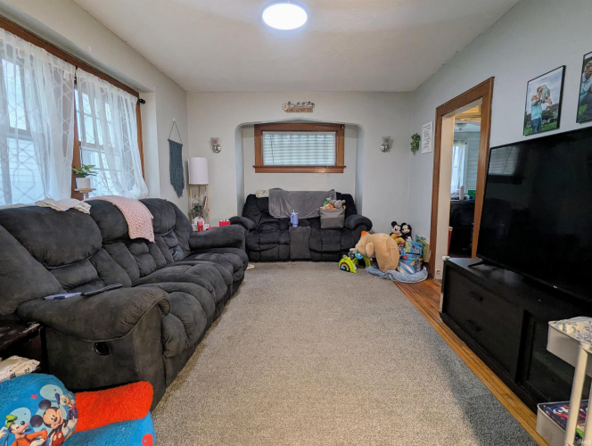Listing Image 16