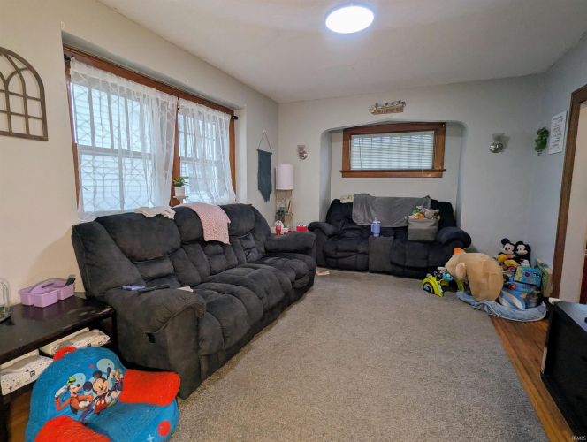 Listing Image 17