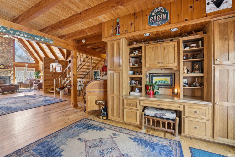 Listing Image 9