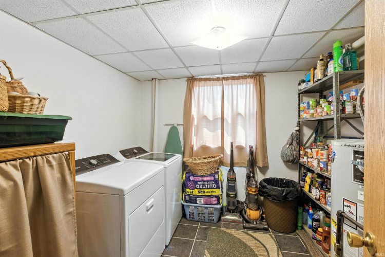 Listing Image 17