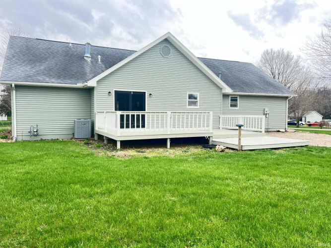 Listing Image 4