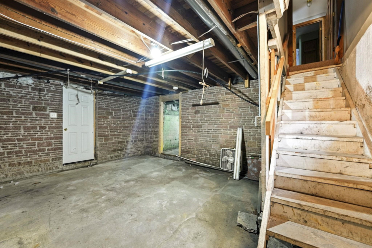 Listing Image 27