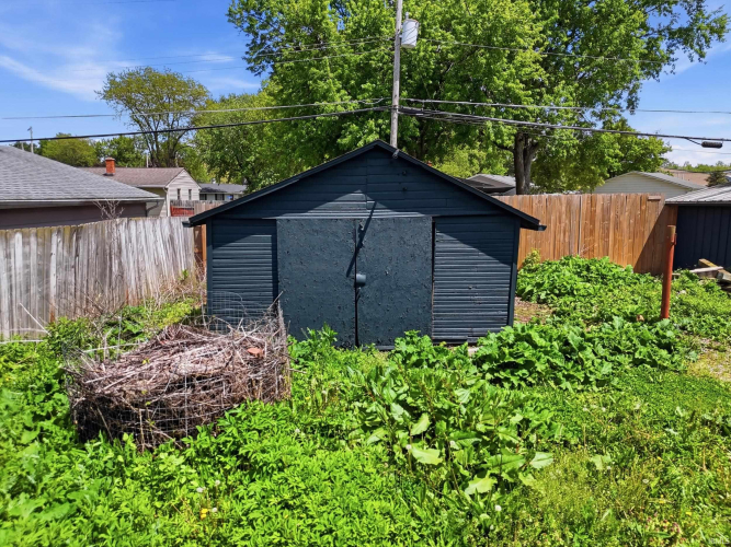 Listing Image 26