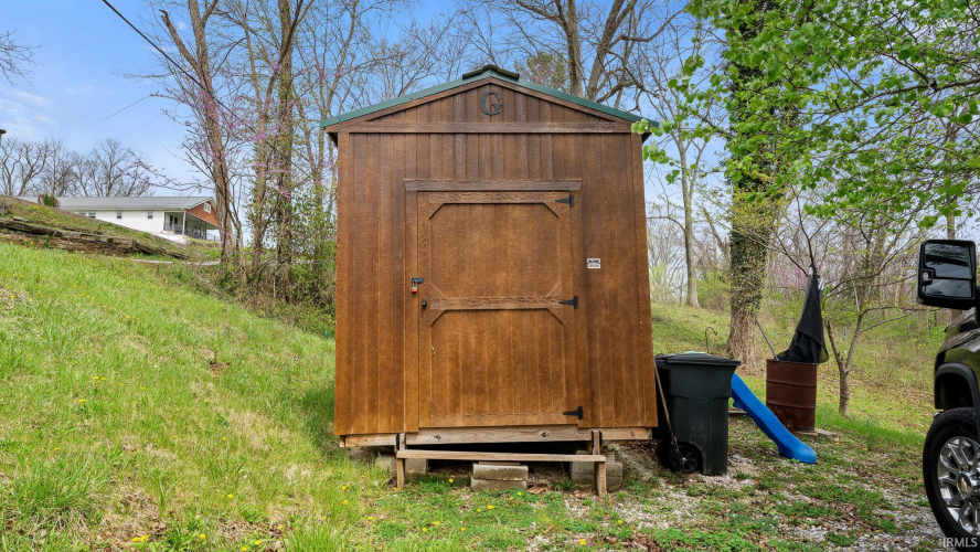 Listing Image 7