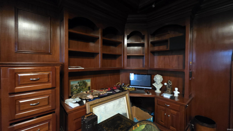 Listing Image 27